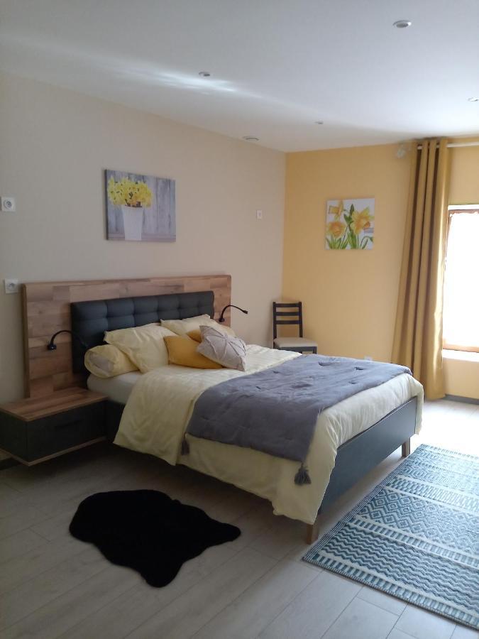 Jonquille Chic La Piccola Venezia Bed & Breakfast Vrecourt Bagian luar foto