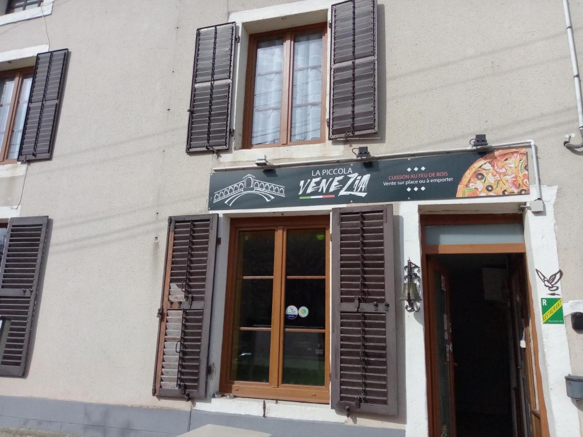 Jonquille Chic La Piccola Venezia Bed & Breakfast Vrecourt Bagian luar foto